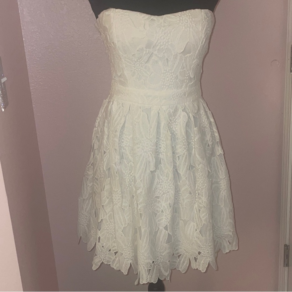Sans Souci Strapless Ivory Lace Fit & Flare Dress